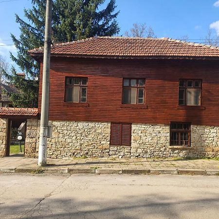 Holiday Home Maarata Krushuna Exterior photo